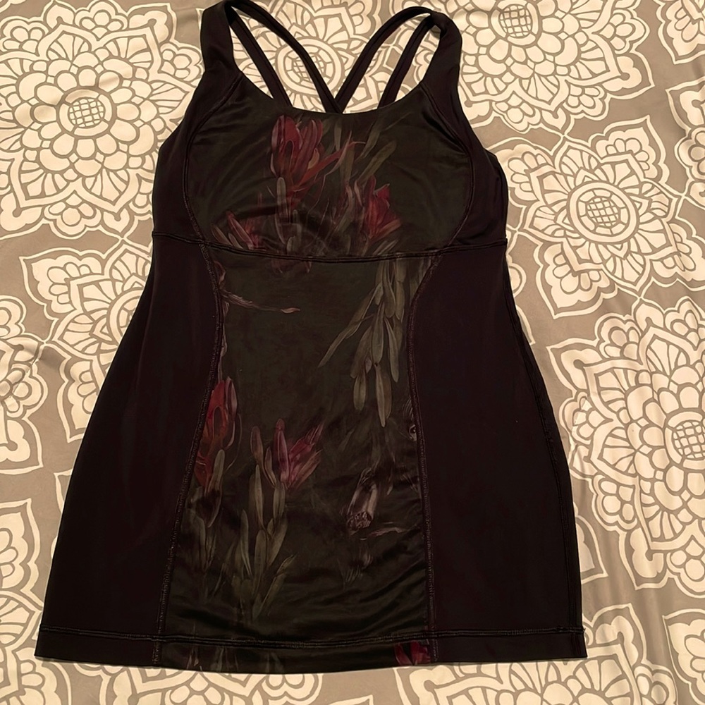 Lululemon tank top